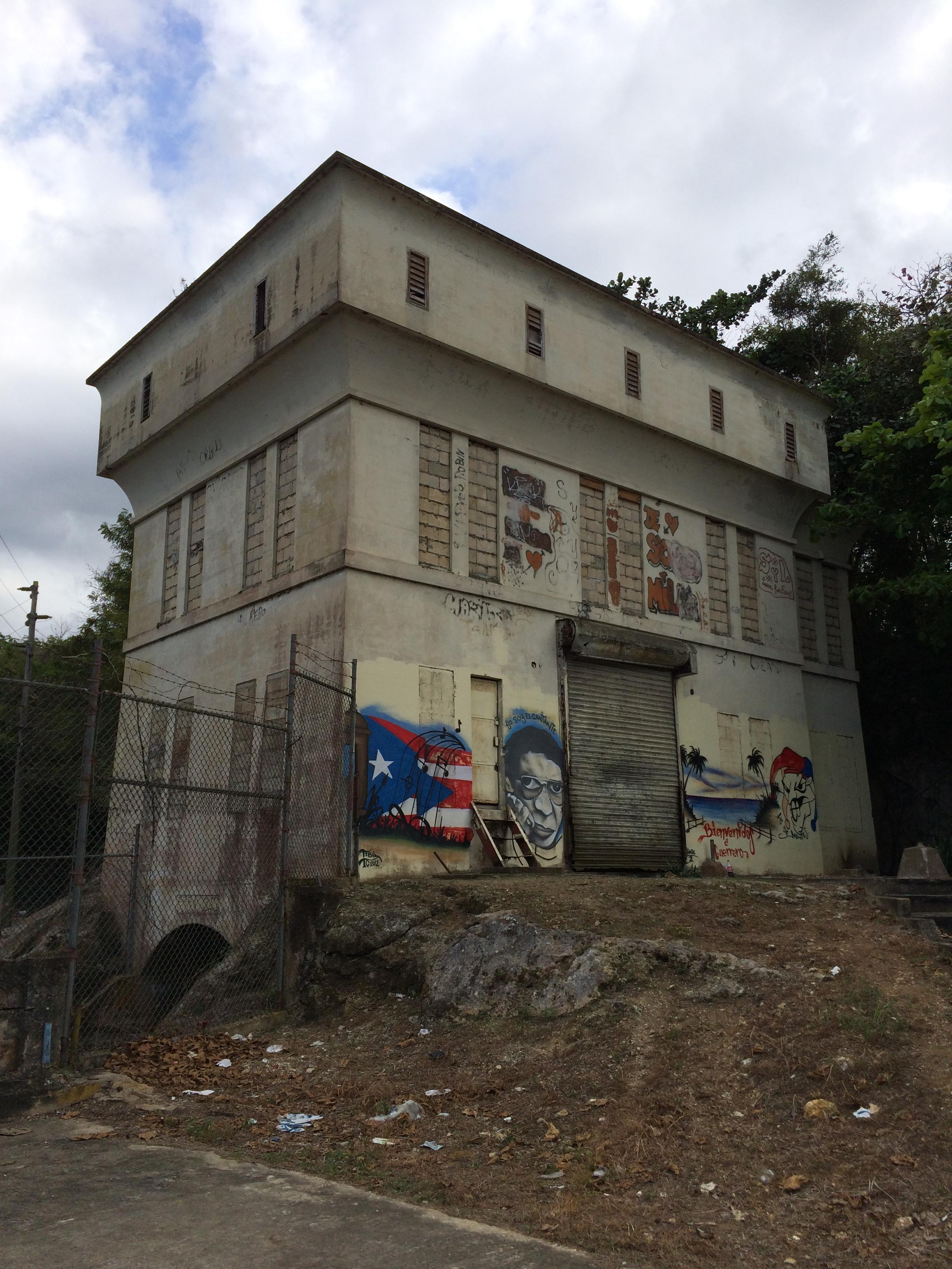 Edificios en Aguadilla - 2014 00003.JPG, image size:2448x3264